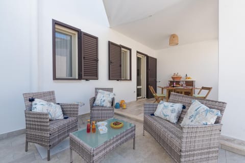 Casa Ono - Appartamento con 2 Camere e 2 bagni in centro abitato House in Orosei