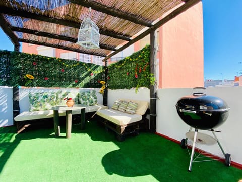 Patio, BBQ facilities, Garden, Balcony/Terrace