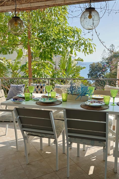 Patio, Garden, View (from property/room), Balcony/Terrace, Dining area, Garden view