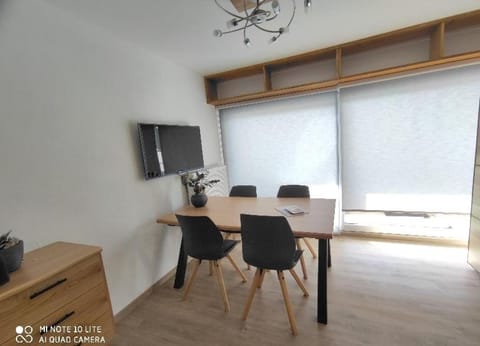 TV and multimedia, Dining area