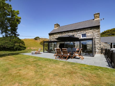 Garth Morthin The Farmhouse House in Wales