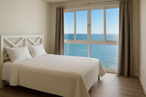 The Pearl with Private Beach Access Apartment in Benalmadena