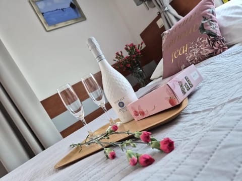 Decorative detail, towels