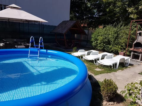 Garden, Swimming pool, Swimming pool