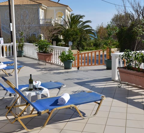 Patio, Balcony/Terrace, Sea view, Street view