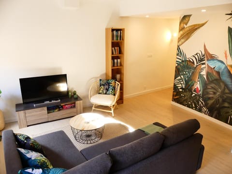 LE BEDARRIDE Apartment in Aix-en-Provence