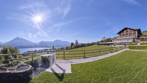 Property building, Restaurant/places to eat, Facade/entrance, Day, Natural landscape, Summer, Balcony/Terrace, Mountain view