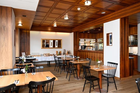 Restaurant/places to eat, Breakfast