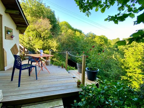 Patio, Spring, Day, Natural landscape, Garden, View (from property/room), Balcony/Terrace, Dining area, Garden view