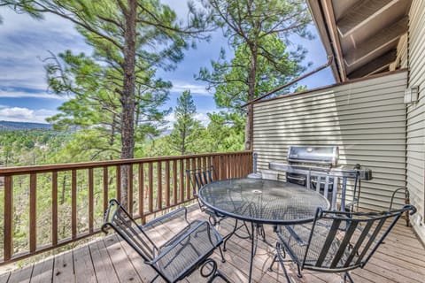 Ruidoso Home with Private Wet Bar and Pool Table House in Ruidoso