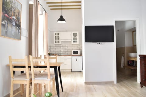 TV and multimedia, Dining area