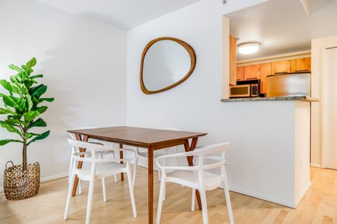 Downtown Dream Apartment in Pike Place Market
