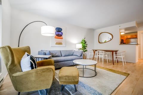 Downtown Dream Apartment in Pike Place Market