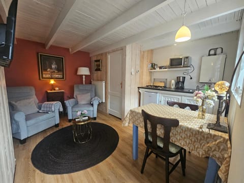 Omas kleine huisje House in Kamperland