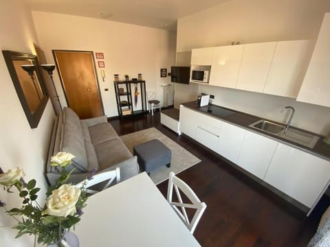 Kitchen or kitchenette, Living room, Dining area