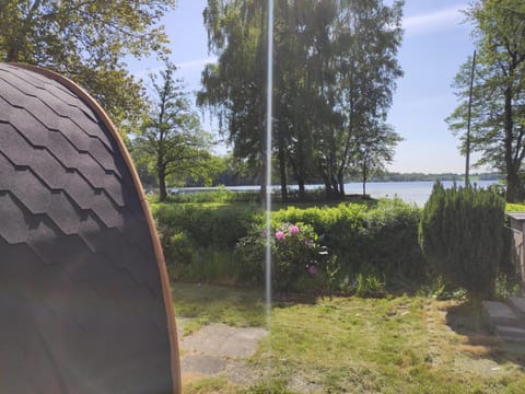 Glamping POD am See House in Schleswig-Holstein