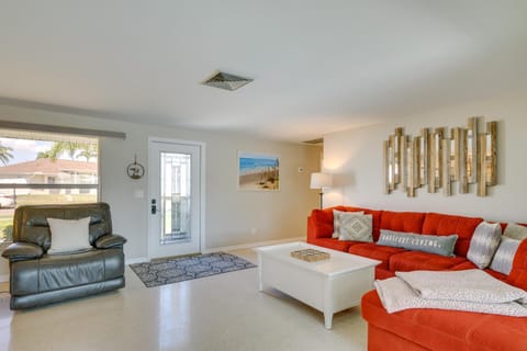 Canalfront Home with Dock and Pool 5 Mi to Ft Myers! House in Lochmoor Waterway