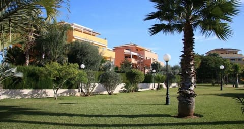 Lujoso Triplex Residencial Azahares by costablancarent Apartment in Dénia