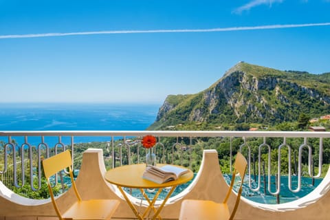 Garden view, Mountain view, Sea view