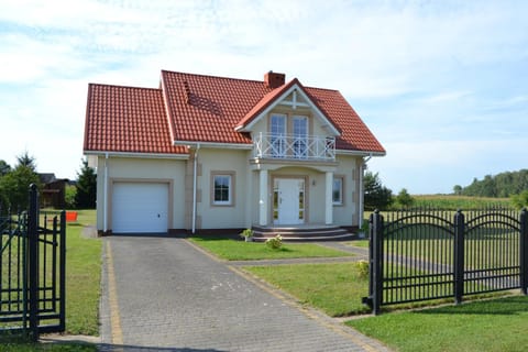 Property building, Day, Garden