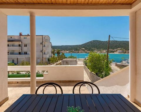 Property building, Balcony/Terrace