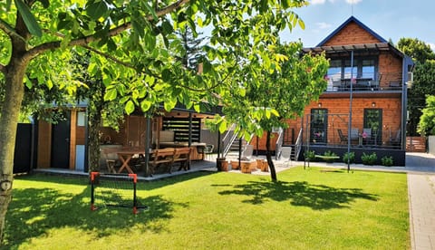 Property building, Garden