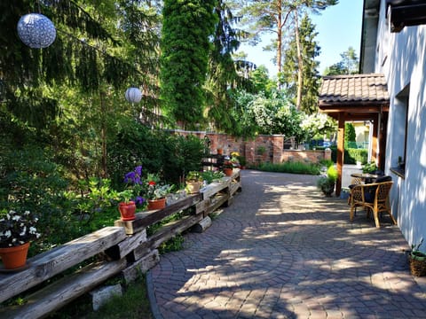Property building, Facade/entrance, Spring, Day, Garden, Garden view