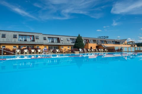 Property building, Property building, Day, Day, Swimming pool, Swimming pool