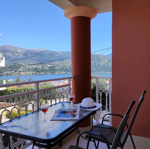 View (from property/room), Balcony/Terrace, Mountain view, Sea view