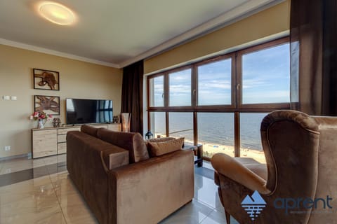 TV and multimedia, Living room, Seating area, Beach, Beach, Sea view