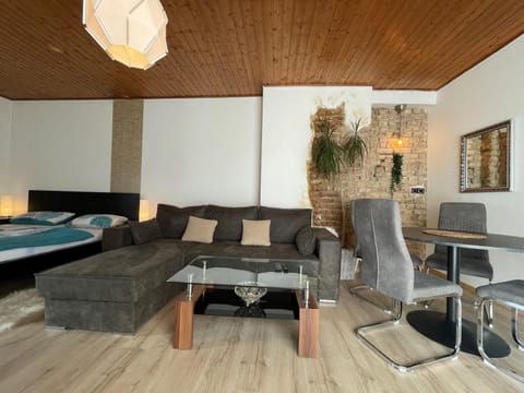 Paradiesisch Wohnen Wiesbaden Apartment in Wiesbaden