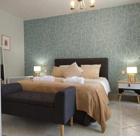 Bed, Bedroom