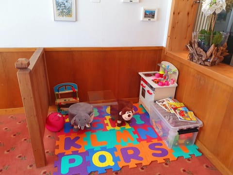 Children play ground, Game Room, Lobby or reception, Kids's club, Family