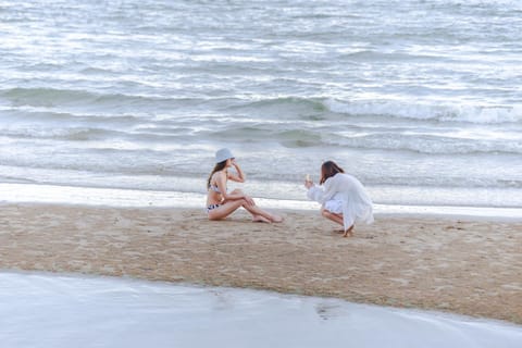 Day, People, Natural landscape, Beach, Guests, Sea view, group of guests
