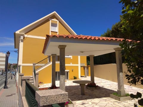 Property building, Facade/entrance