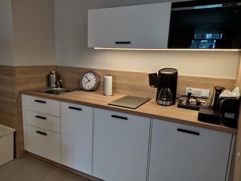 Coffee/tea facilities, Kitchen or kitchenette