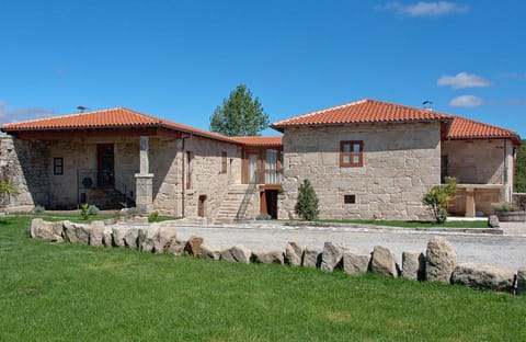 Property building, Day, Summer, Garden, Garden, On site
