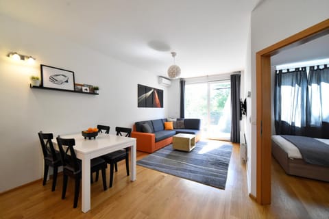 Living room, Seating area, Dining area