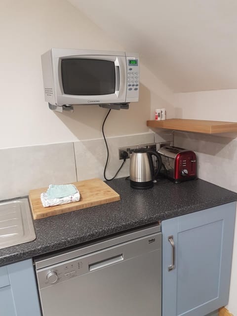 Reubens Loft for 1 to 6 person Family 4 miles outside Portrush Bushmills Coleraine Ballymoney Apartment in Northern Ireland
