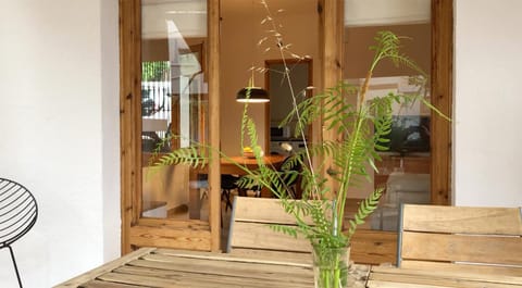 Garden, Dining area
