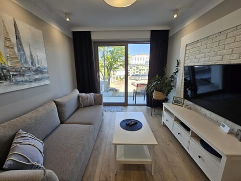 TV and multimedia, View (from property/room), Living room, Seating area