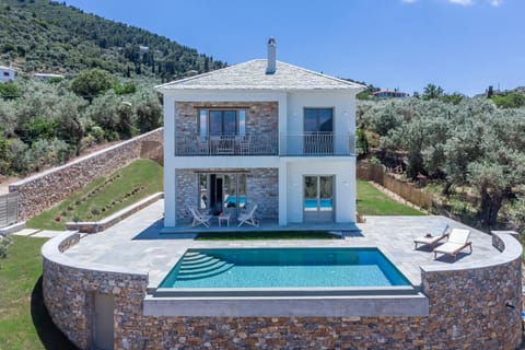 Property building, Bird's eye view, Swimming pool, Swimming pool