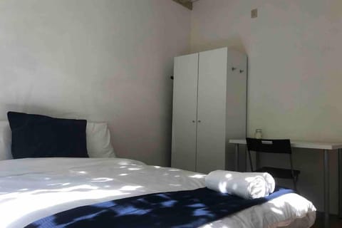 New Cozy Room with Private Bathroom Delft City P-room 1 Apartment in Delft