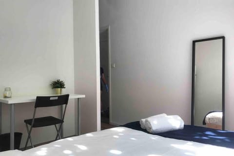 New Cozy Room with Private Bathroom Delft City P-room 1 Apartment in Delft