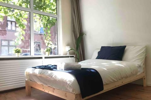 New Cozy Room with Private Bathroom Delft City P-room 1 Apartment in Delft