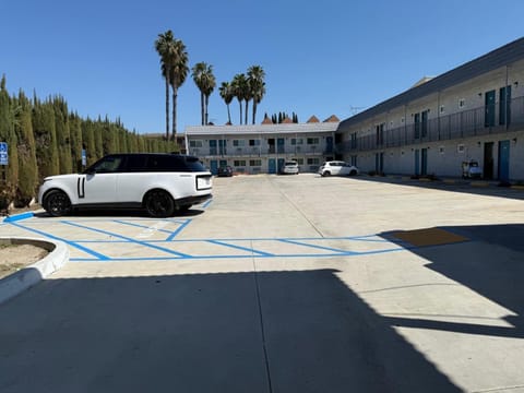 Property building, Parking