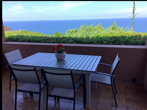 Patio, Day, Balcony/Terrace, Sea view