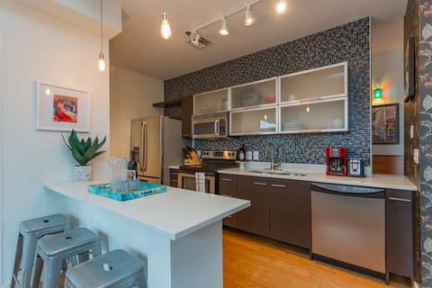 Artsy Extended Retreat Downtown Nashville House in East Nashville