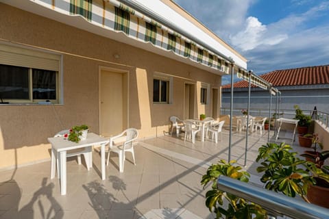 Property building, Balcony/Terrace