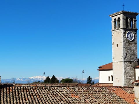 Nearby landmark, Neighbourhood, Landmark view